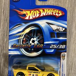 New Mattel Hot Wheels 2006 Yellow Corvette C6R First Editions 25/38