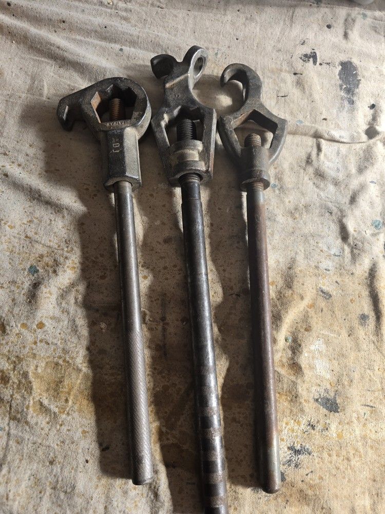 3 Fire Hydrant Wrenches