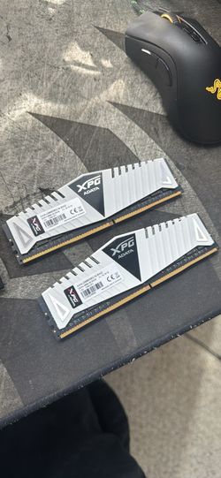 XPG ADATA 16 GB DDR4 2666 MHz 8Gx8 RAM Memory