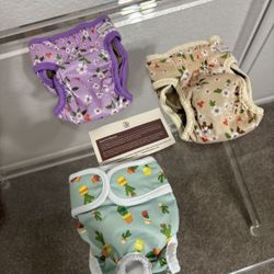 Female Dog Diapers - Premium Reusable Diapers for Doggie in Heat - Highly Absorbent Dog Diapers Female for Pet Incontinence with Adjustable Size XS 