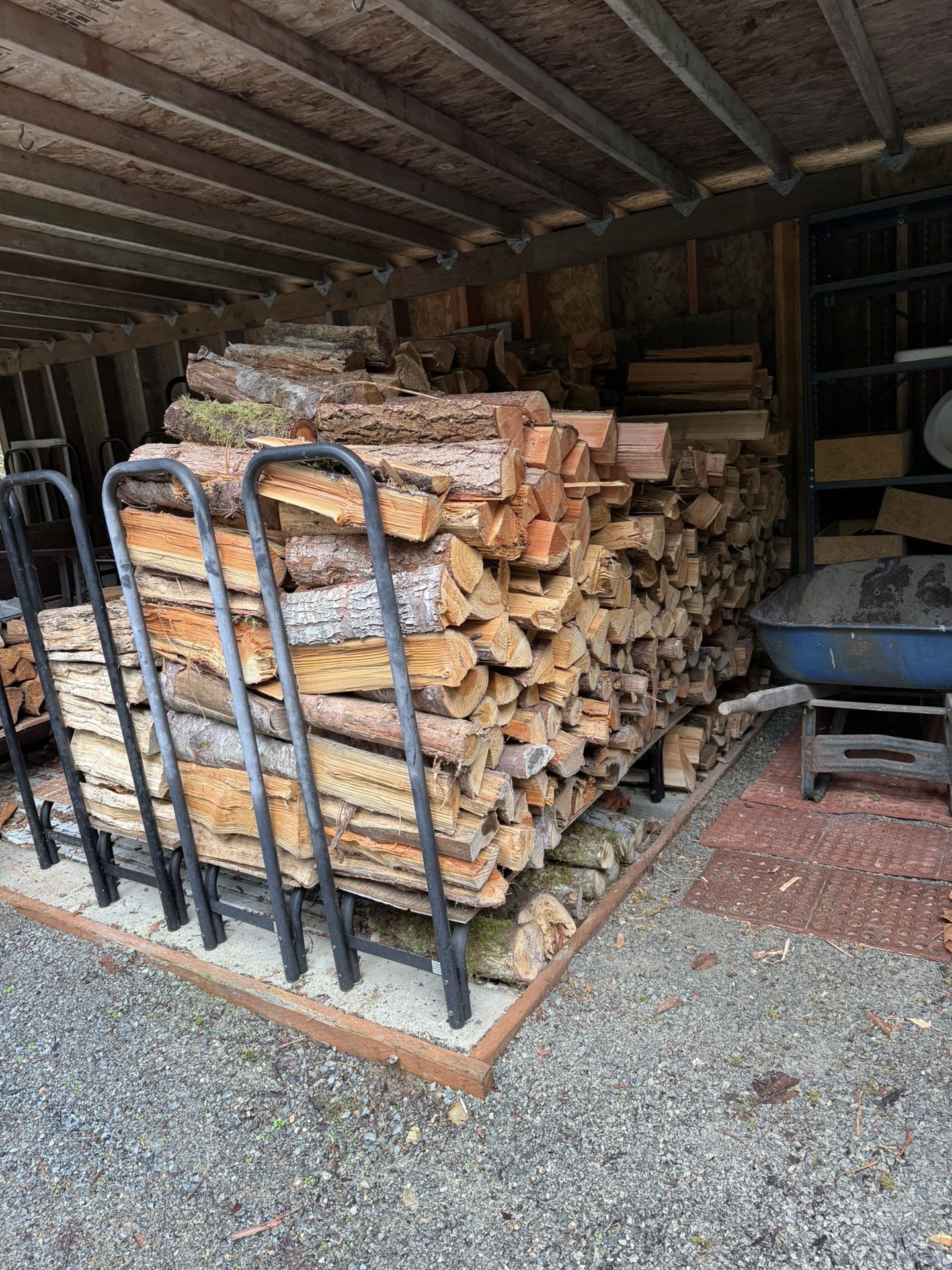 1/2 Cord Mixed Seasoned Firewood