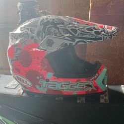 Dirt Bike Helmet 