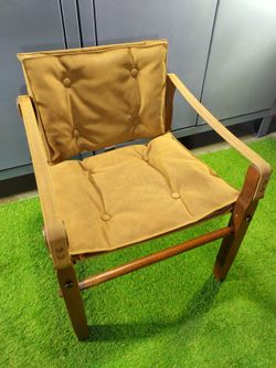 Genuine Vintage Gold Medal Safari Chair