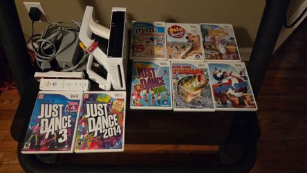 Nintendo Wii with 8 Games