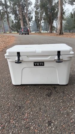 YETI Tundra 45 Cooler