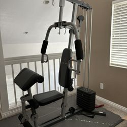 Gold’s Gym XR45 Weight Machine