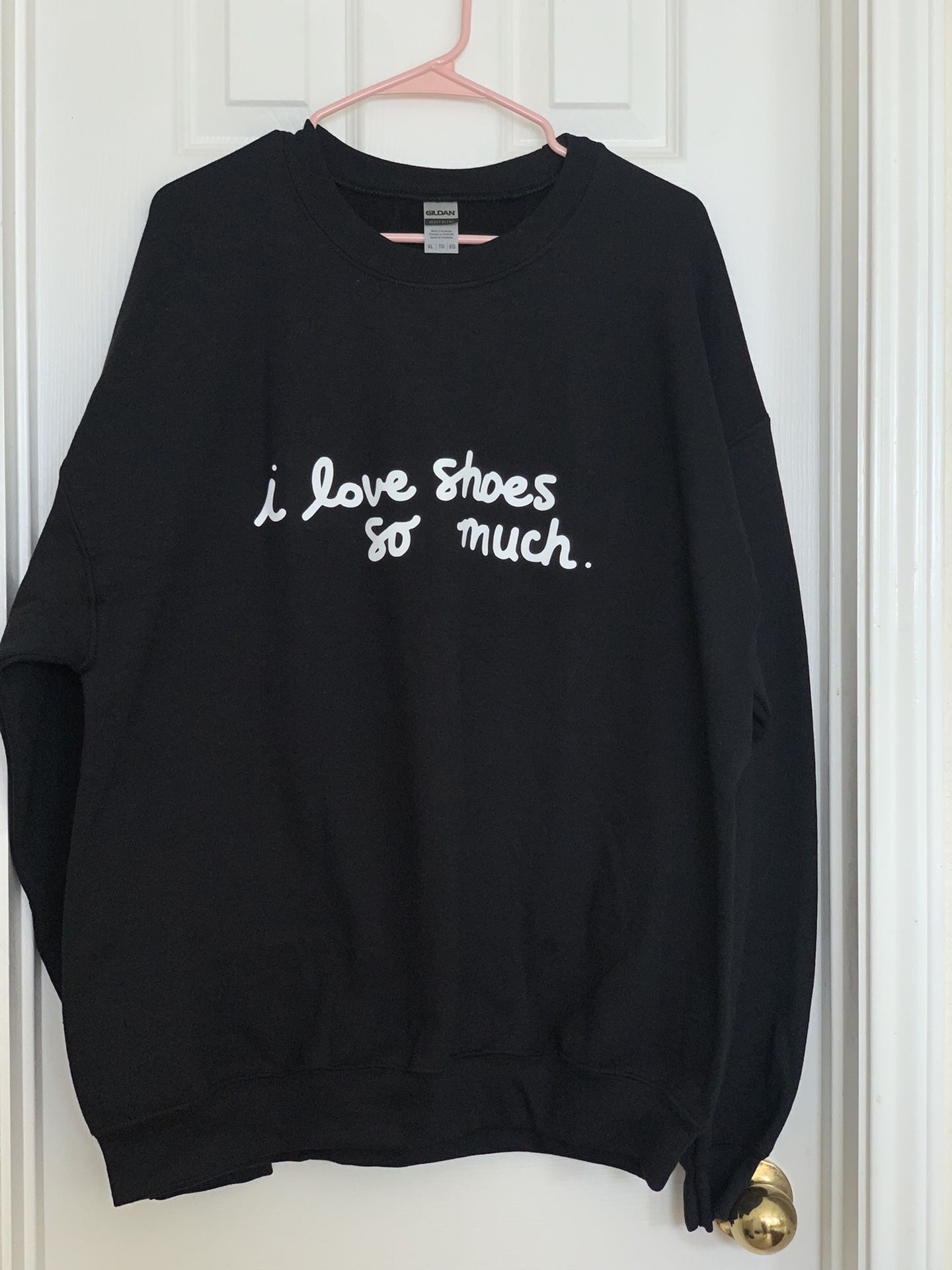 Sweatshirt (i love shoes so much.)