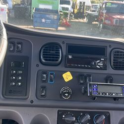 2018 Freightliner M2