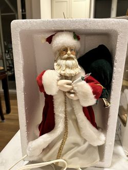 11” Animated Santa