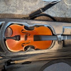 Yamaha AV5-SC 4/4-size Student Violin Outfit with Glasser Bow
Write your review
Share
Item ID: YAV544OGL
