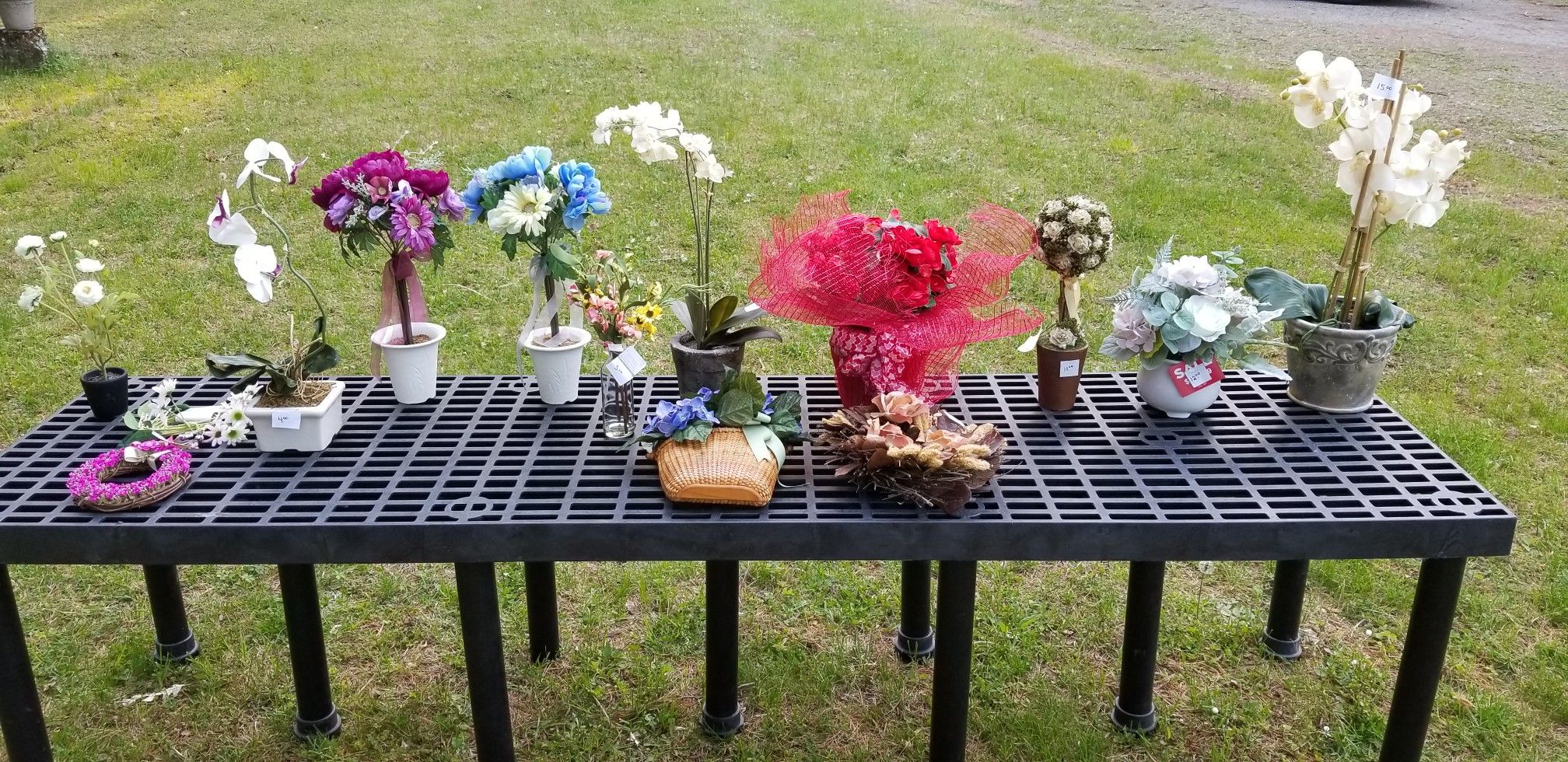 Artificial Plant Arrangements, Garland, Wreaths, Loose Flowers Tons