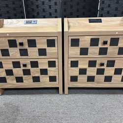 Nightstands Set of 2 Wide Bed Side Table Checker Night Stands End Table with Type-C Charging Station