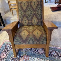 Solid Oak Wood rocking chair, Mission Style