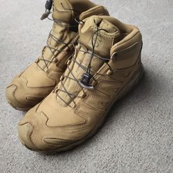 Solomon Boots Mens Size 11