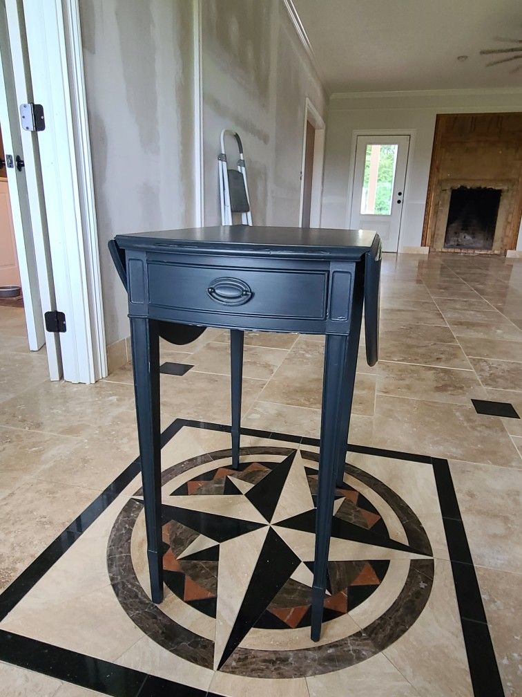 Side Table - Black