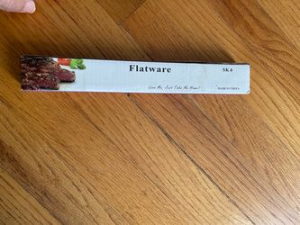 Kyraton Black Steak Knife Set of 4 (Brand New in Box) Brand new, unused Kyraton black steak knife set (set of 4). Perfect for everyday dining or BBQ n