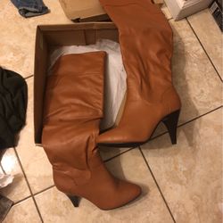 Heel boots