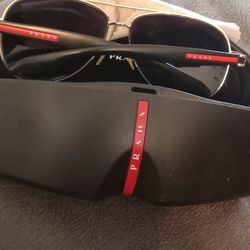Prada Polarized Aviator 