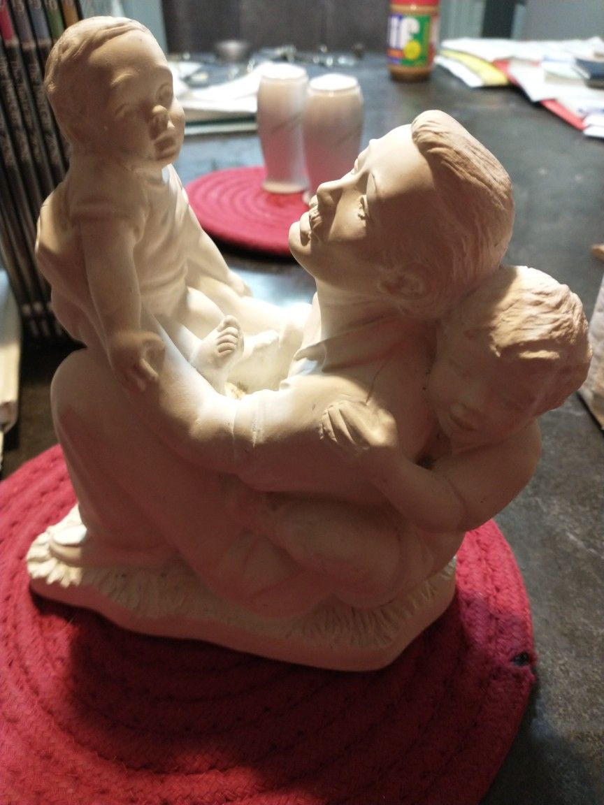 1993 Heartwarmers by CG Alarcon First Edition " Fun with Dad " statue