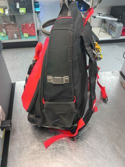 Milwaukee pack out bag
