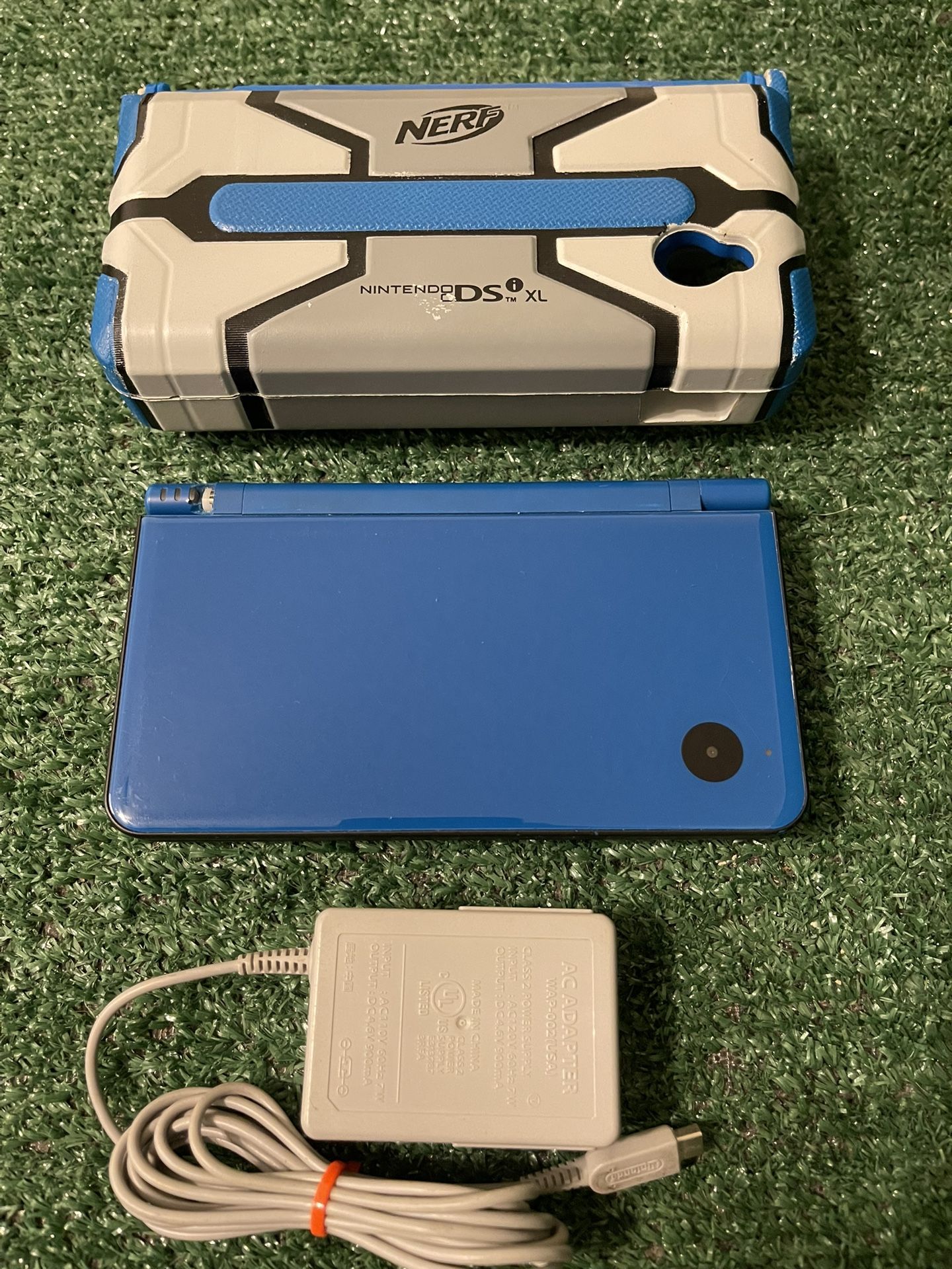 Nintendo DSi XL With Charger Blue. Tested And Working Free Shipping.