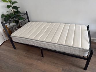 Twin mattress