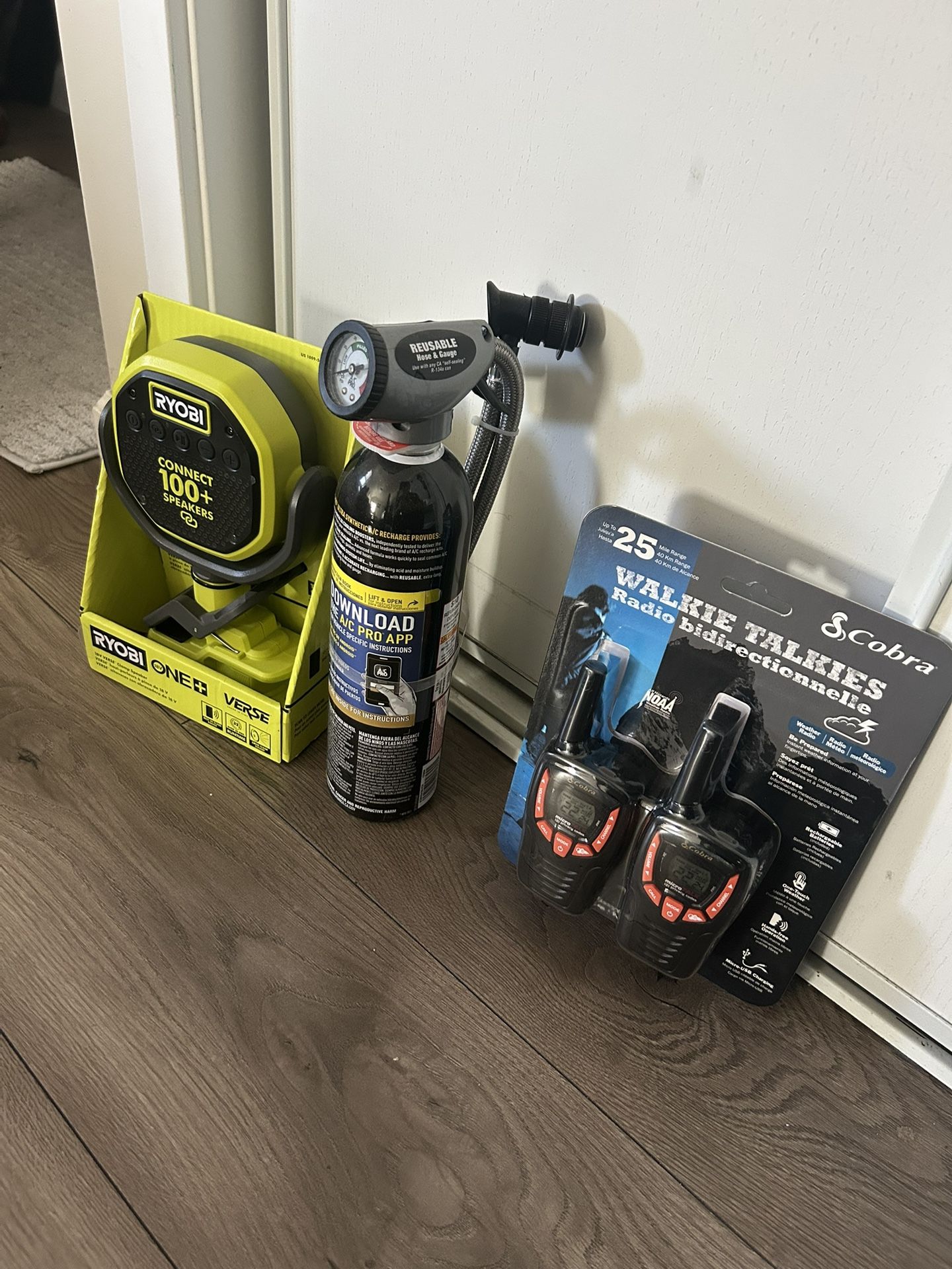 Clamp Speaker A/C Pro ACP-100 Ultra And Walkie Talkies