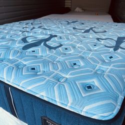 Colchón King Size Stearns Foster 