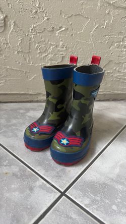 Little Kids Camo Rain Boots size US 6