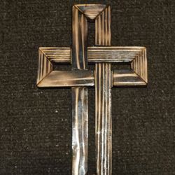 ✝️ **Elegant Woven Cross Wall Décor** ✝️