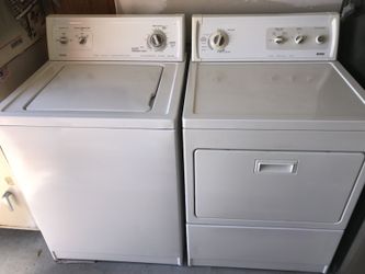 Washer and dryer set made by Kenmore super capacity 90 day warranty $300 I can deliver for a small fee