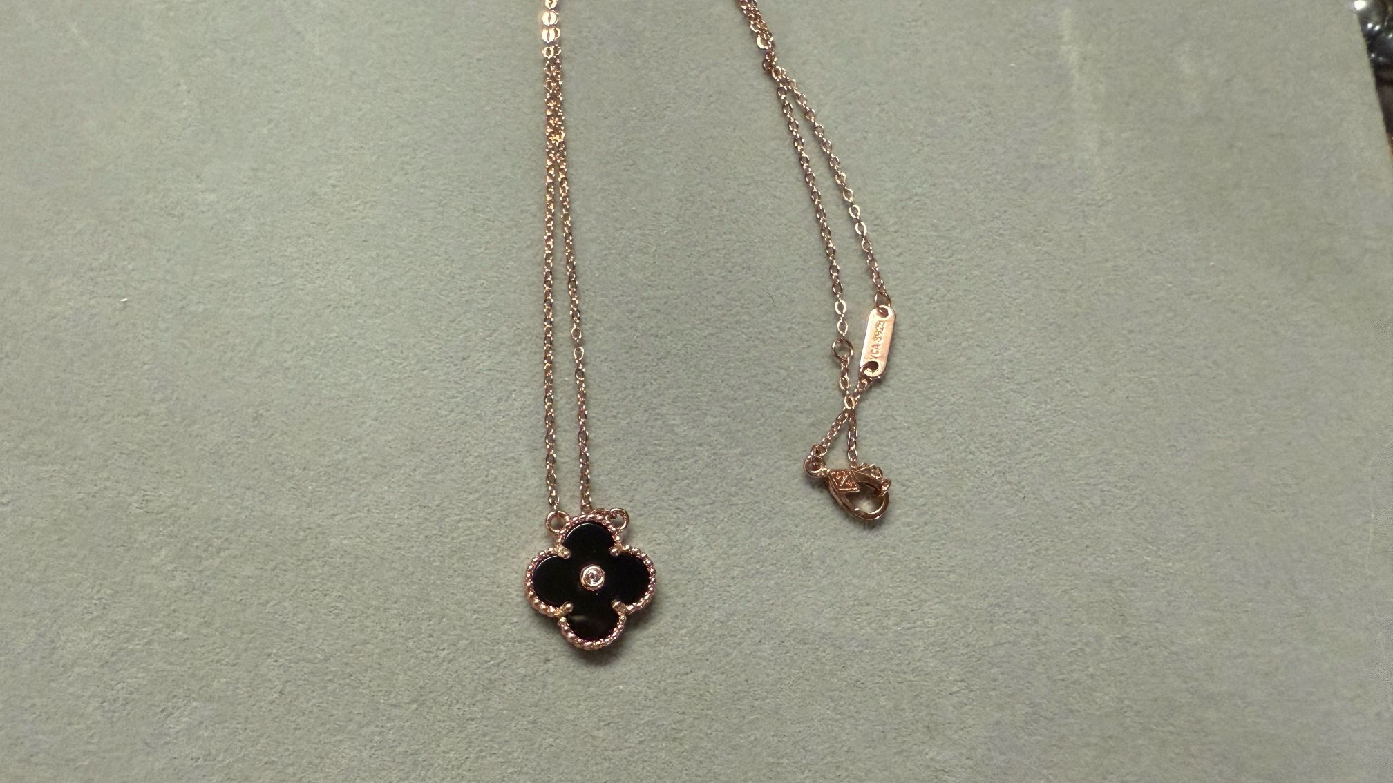 Vintage Alhambra pendant 