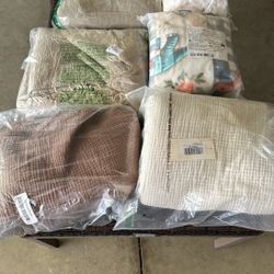 Blankets Mattress Covers - Foam Chair 