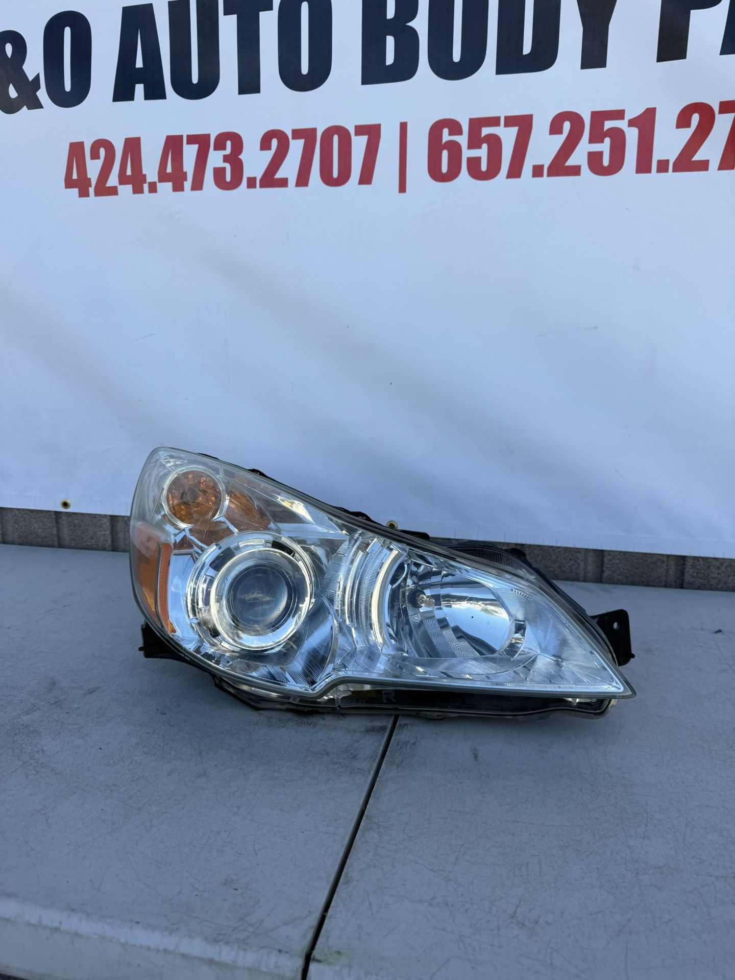 2010 2011 2012 Subaru Outback Legacy Halogen Headlight Headlamp Right Passenger Side RH USED ORIGINAL OEM 