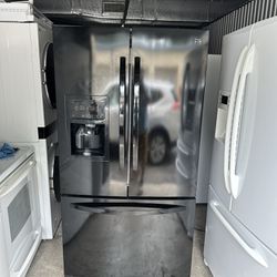 Kenmore Refrigerator Good Condition Everything Works Fine 