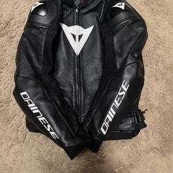 DAINESE SPORT PRO LEATHER JACKET PERF SIZE 52