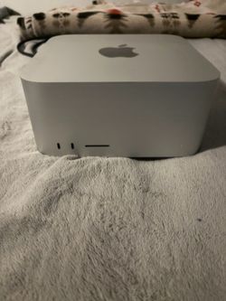 Apple Mac Studio M4 Max – 36GB RAM / 512GB SSD / Silver OBO/Negotiable