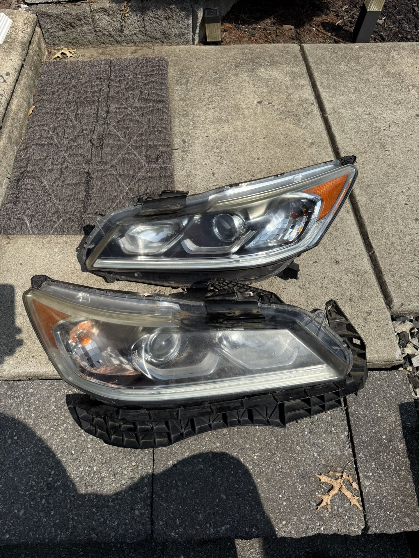 2016 Honda Accord Headlights