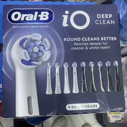 Oral-B iO Deep Clean replacement brush heads in a 9-count package