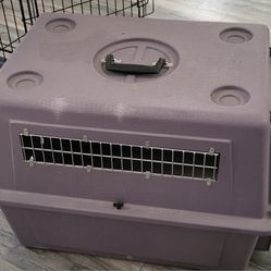 Medium Kennel/carrier