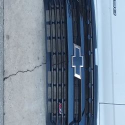 2021 Trailboss Silverado Black Grill. 