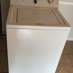 White Whirlpool Washer & Dryer