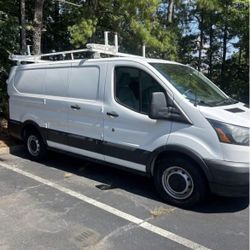 2017 Ford Transit-150