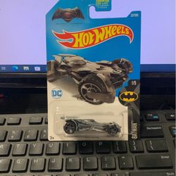 Hot Wheels Batmobile ..