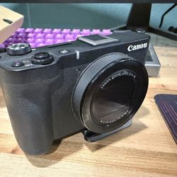 Canon Powershot V1 Camera Blogging