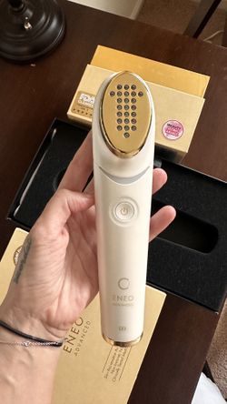 Avologi ENEO Advanced Medical Anti-Aging Skin Therapy Device Avologi ENEO Advanced Medical Anti-Aging Skin Therapy Device