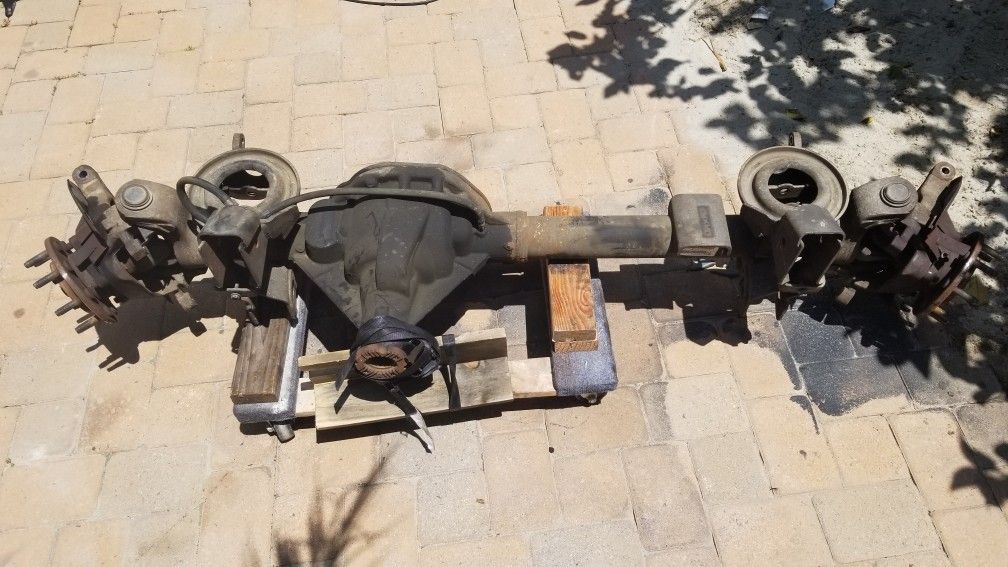Front Axle Dodge Ram 2500 1500 MegaCab 4x4