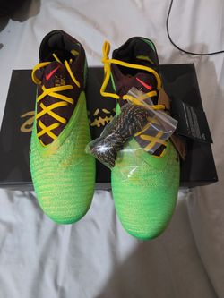 Nike travis scott cleats