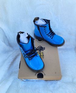 Dr. Martens Nuevas de Niño.