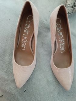 Women's 8 8.5 heels
